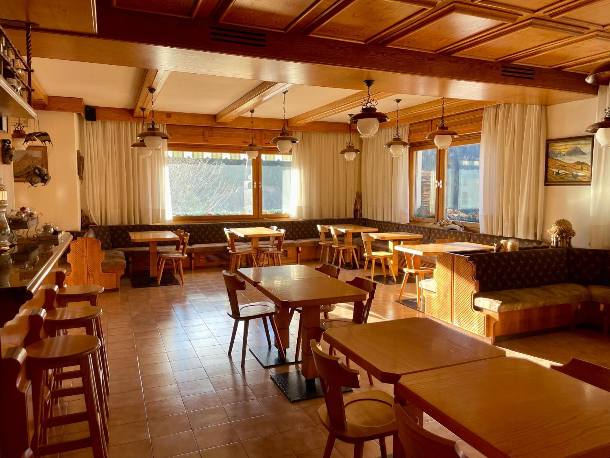 Hotel Oasi San Vito di Cadore Exterior photo